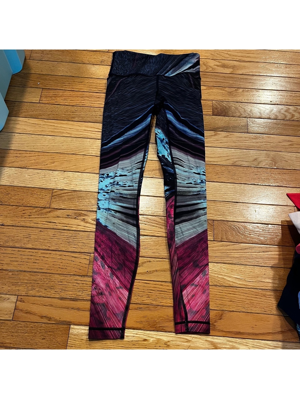 Lululemon Multicolor Abstract Print Leggings Size 4
